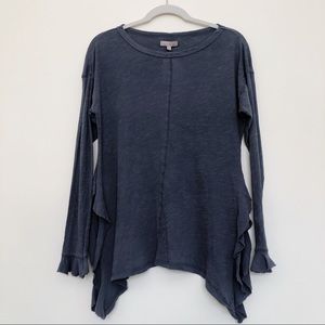 NWT Wonderly Long Sleeve Gray Ruffle Hem Top